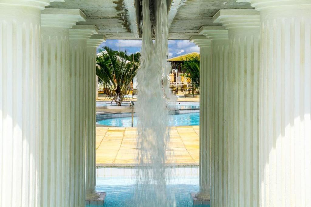Lacqua diroma com fogão, geladeira, micro-ondas, Park aquático 24h, acomoda até 5 pessoas Caldas Novas Esterno foto