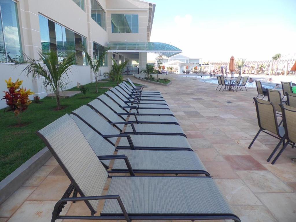 Lacqua diroma com fogão, geladeira, micro-ondas, Park aquático 24h, acomoda até 5 pessoas Caldas Novas Esterno foto