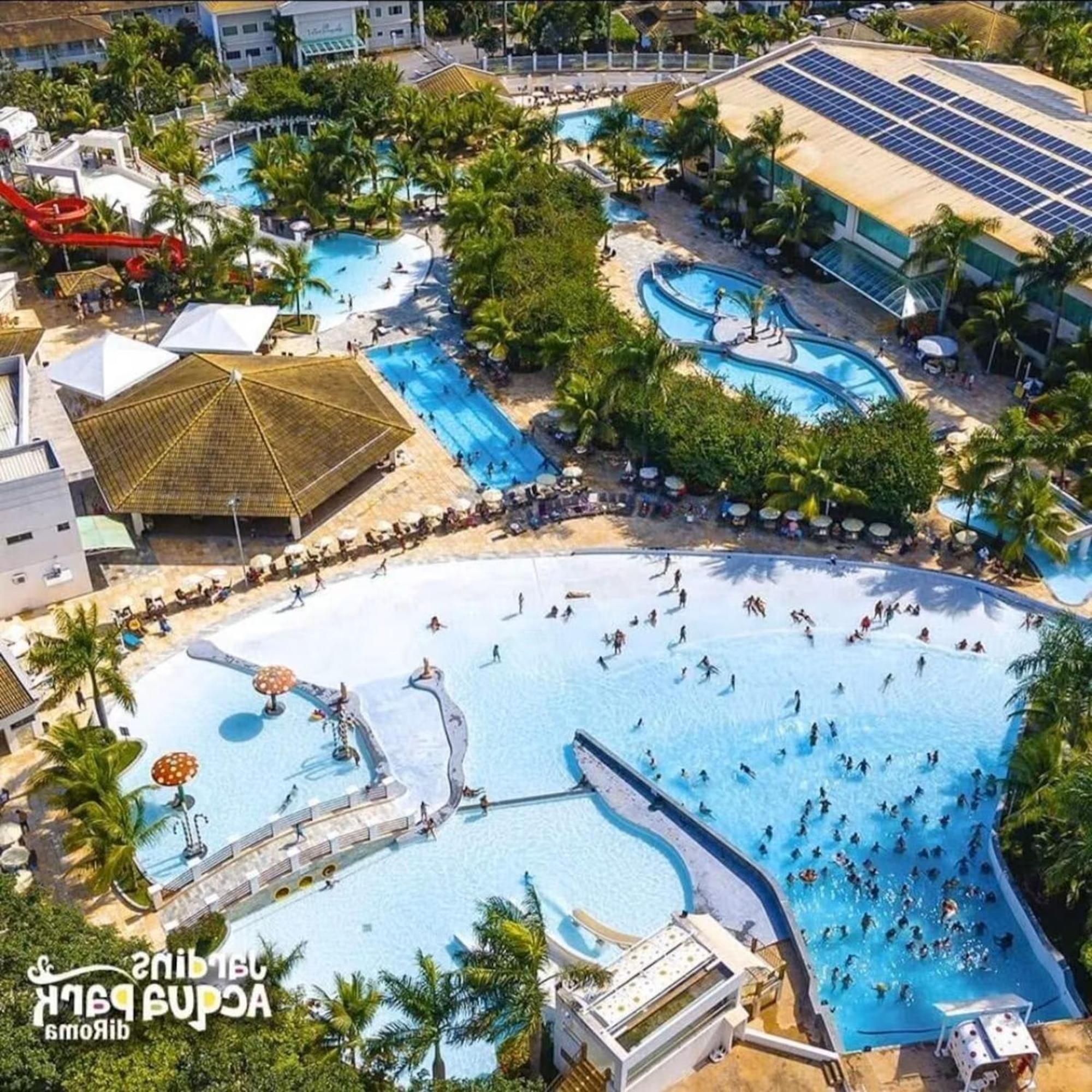 Lacqua diroma com fogão, geladeira, micro-ondas, Park aquático 24h, acomoda até 5 pessoas Caldas Novas Esterno foto