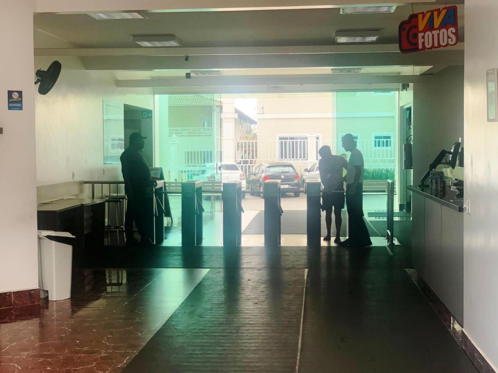 Lacqua diroma com fogão, geladeira, micro-ondas, Park aquático 24h, acomoda até 5 pessoas Caldas Novas Esterno foto