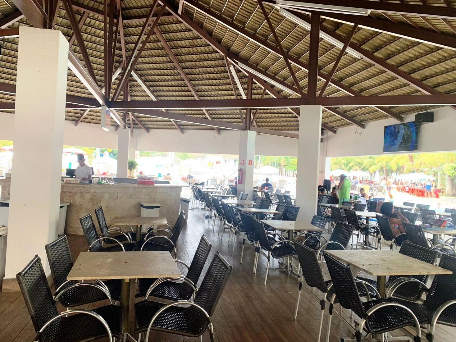 Lacqua diroma com fogão, geladeira, micro-ondas, Park aquático 24h, acomoda até 5 pessoas Caldas Novas Esterno foto