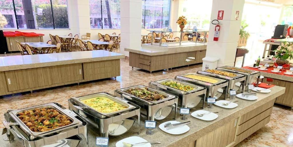 Lacqua diroma com fogão, geladeira, micro-ondas, Park aquático 24h, acomoda até 5 pessoas Caldas Novas Esterno foto