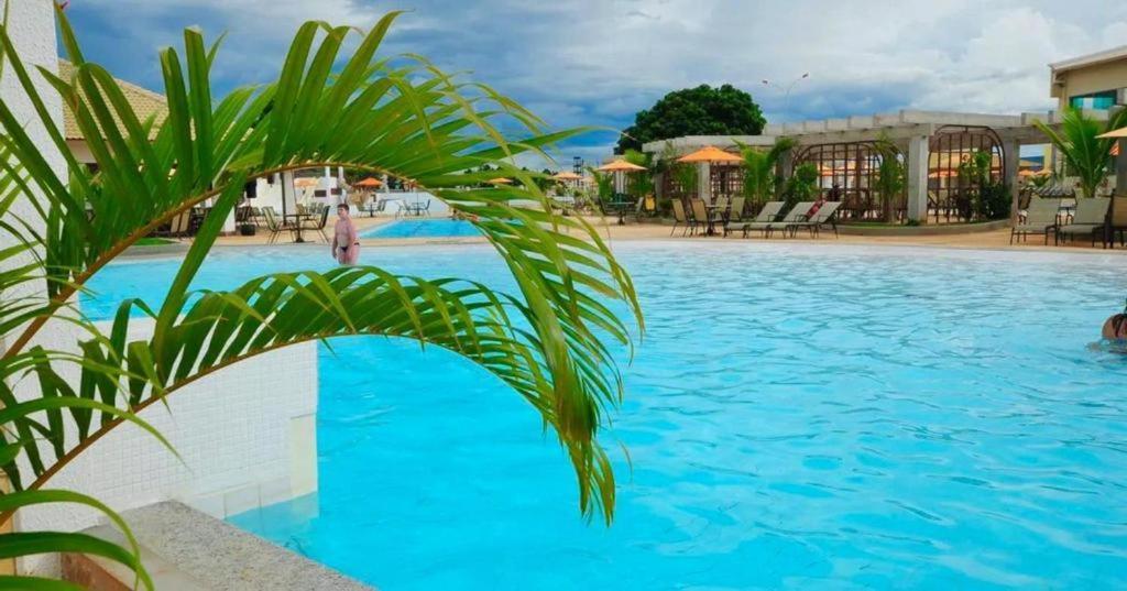 Lacqua diroma com fogão, geladeira, micro-ondas, Park aquático 24h, acomoda até 5 pessoas Caldas Novas Esterno foto