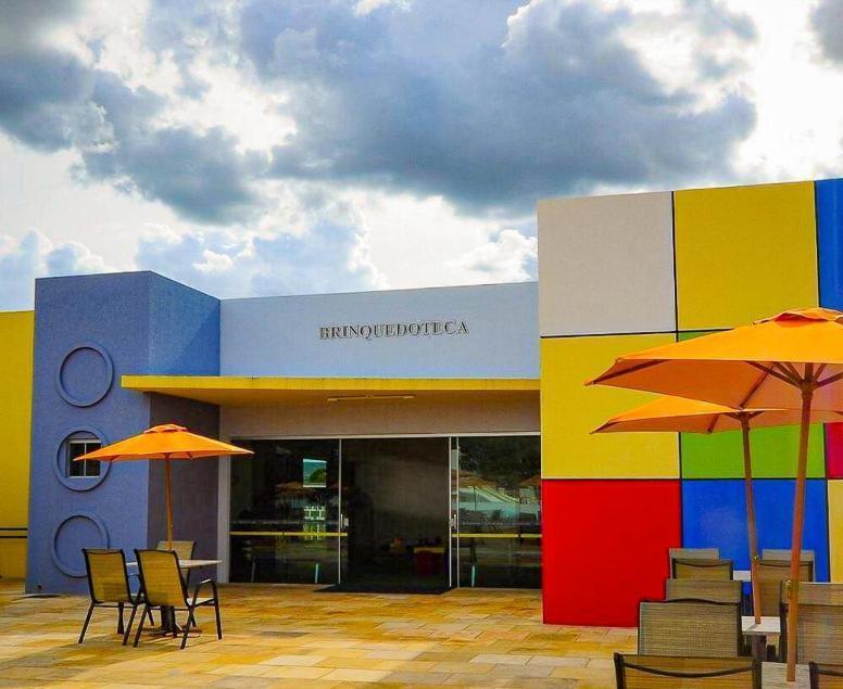 Lacqua diroma com fogão, geladeira, micro-ondas, Park aquático 24h, acomoda até 5 pessoas Caldas Novas Esterno foto